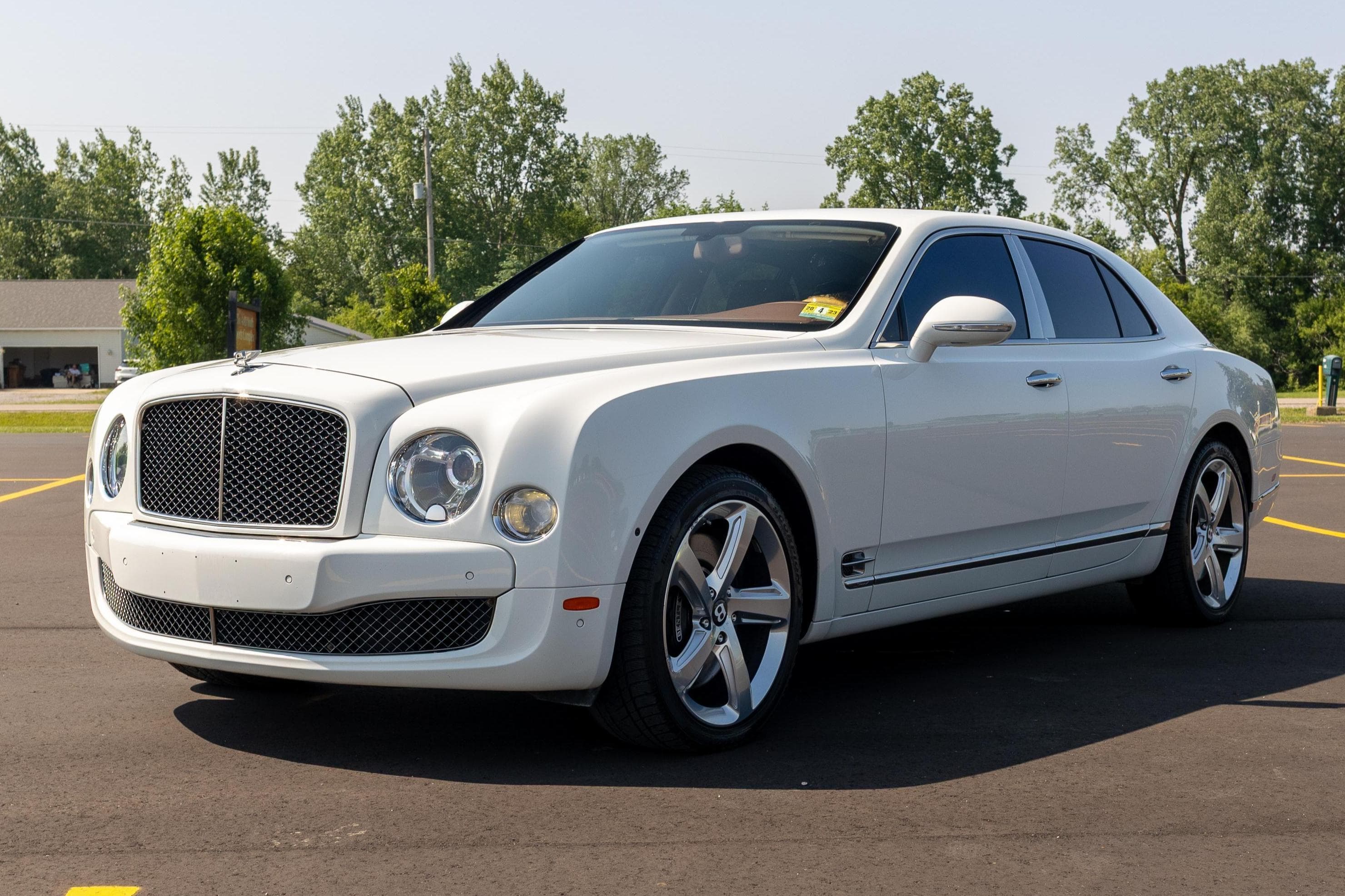 2016 Bentley Mulsanne sold for $43,750