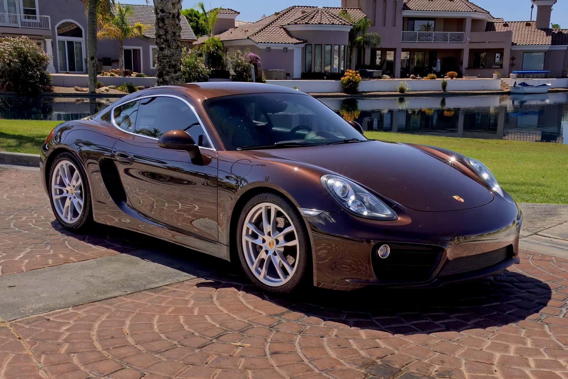 2016 Porsche 981 Cayman sold for $34,731