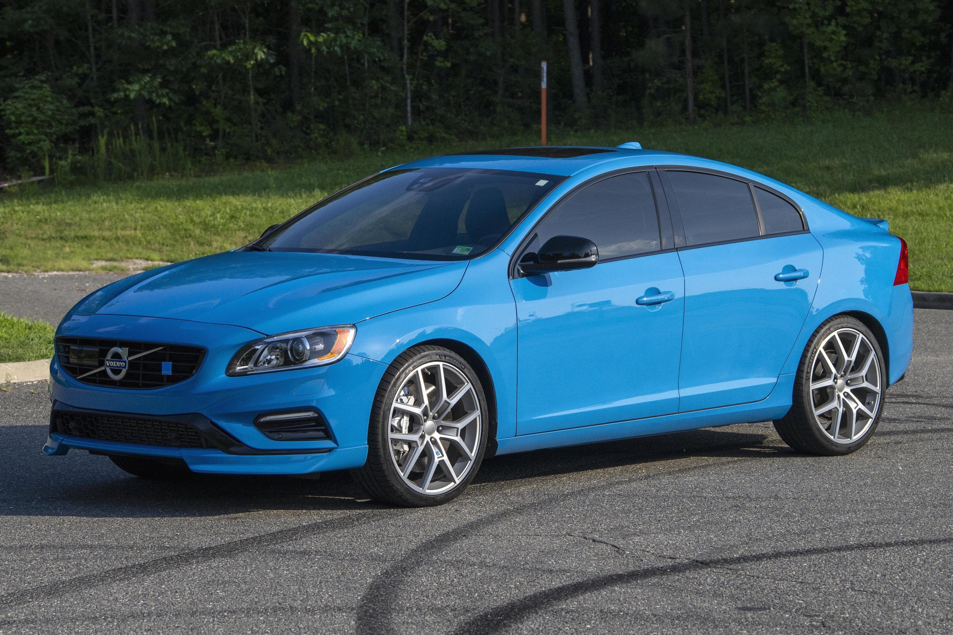 2016 Volvo S60 sold for $35,481