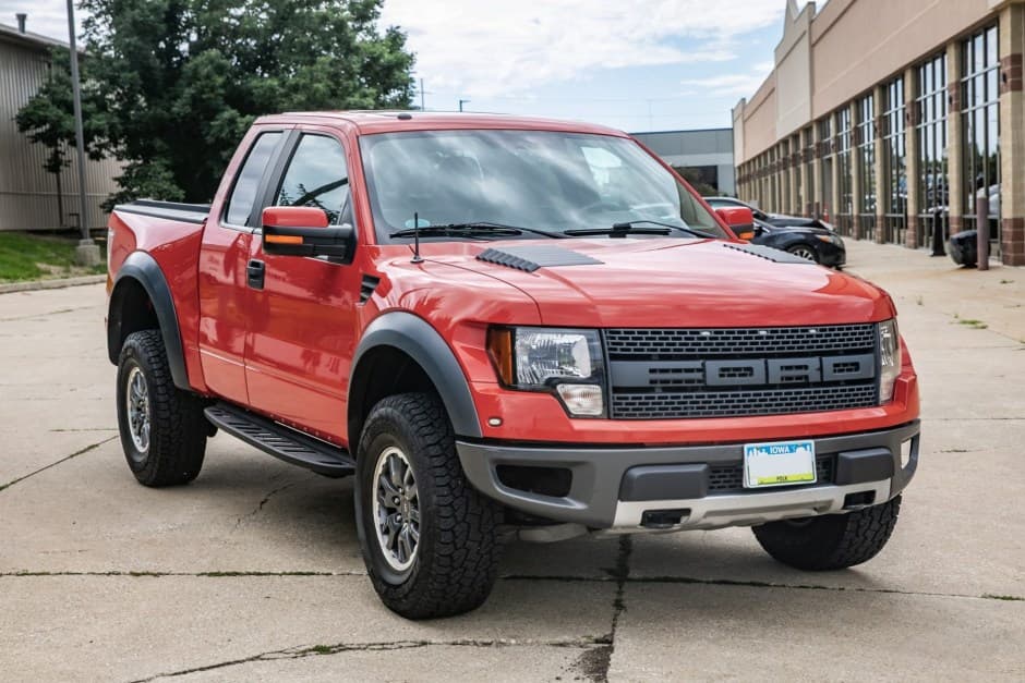 2010 Ford F-150 Raptor sold for $15,255