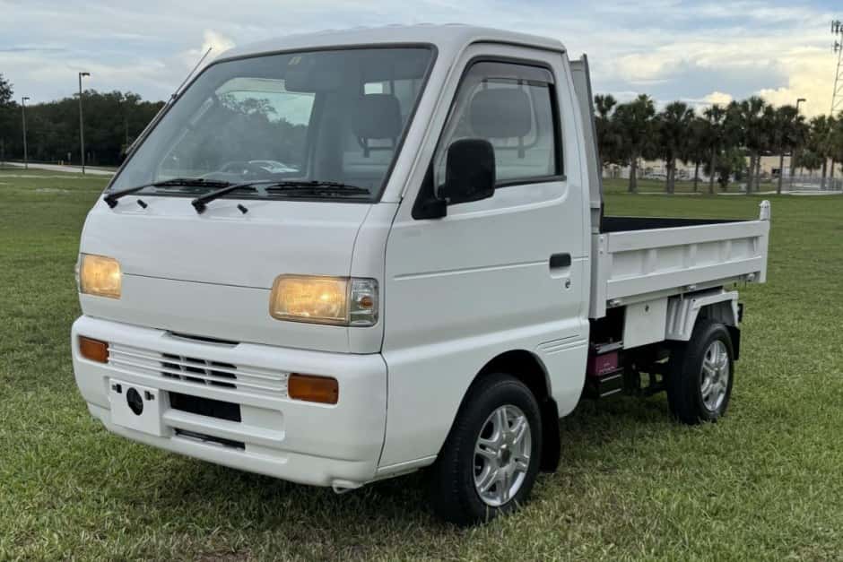 1992 Suzuki Carry sold for $6,600