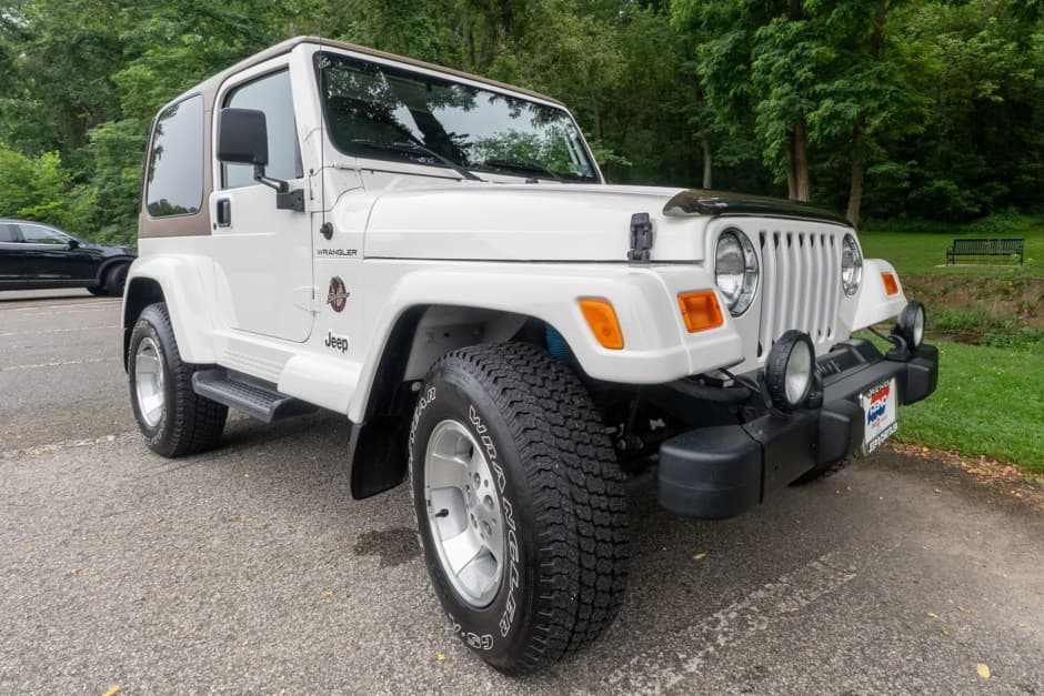 2002 Jeep Wrangler TJ (1997-2006) sold for $30,002