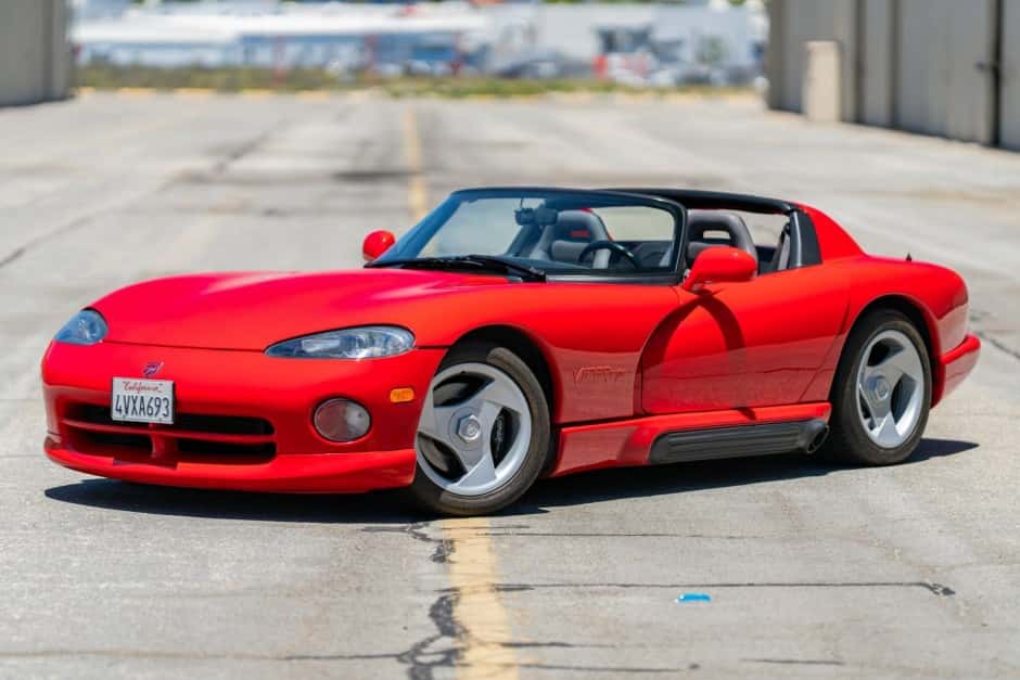 1993 Dodge Viper SR I (1992-1995) sold for $38,000