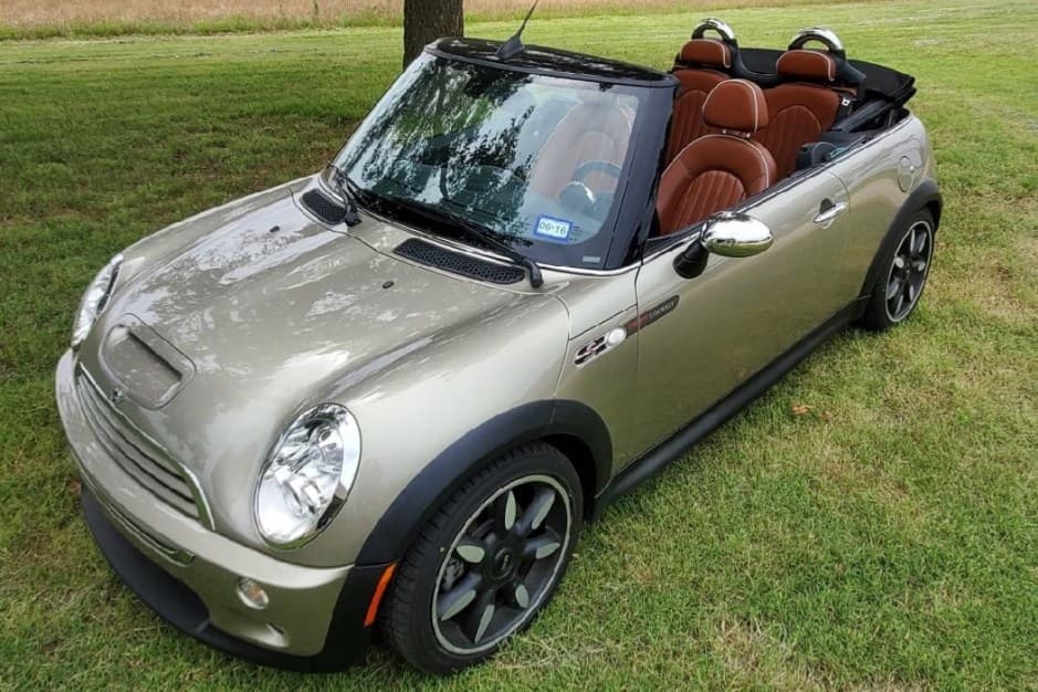2007 Mini R52 Cooper Convertible sold for $18,000