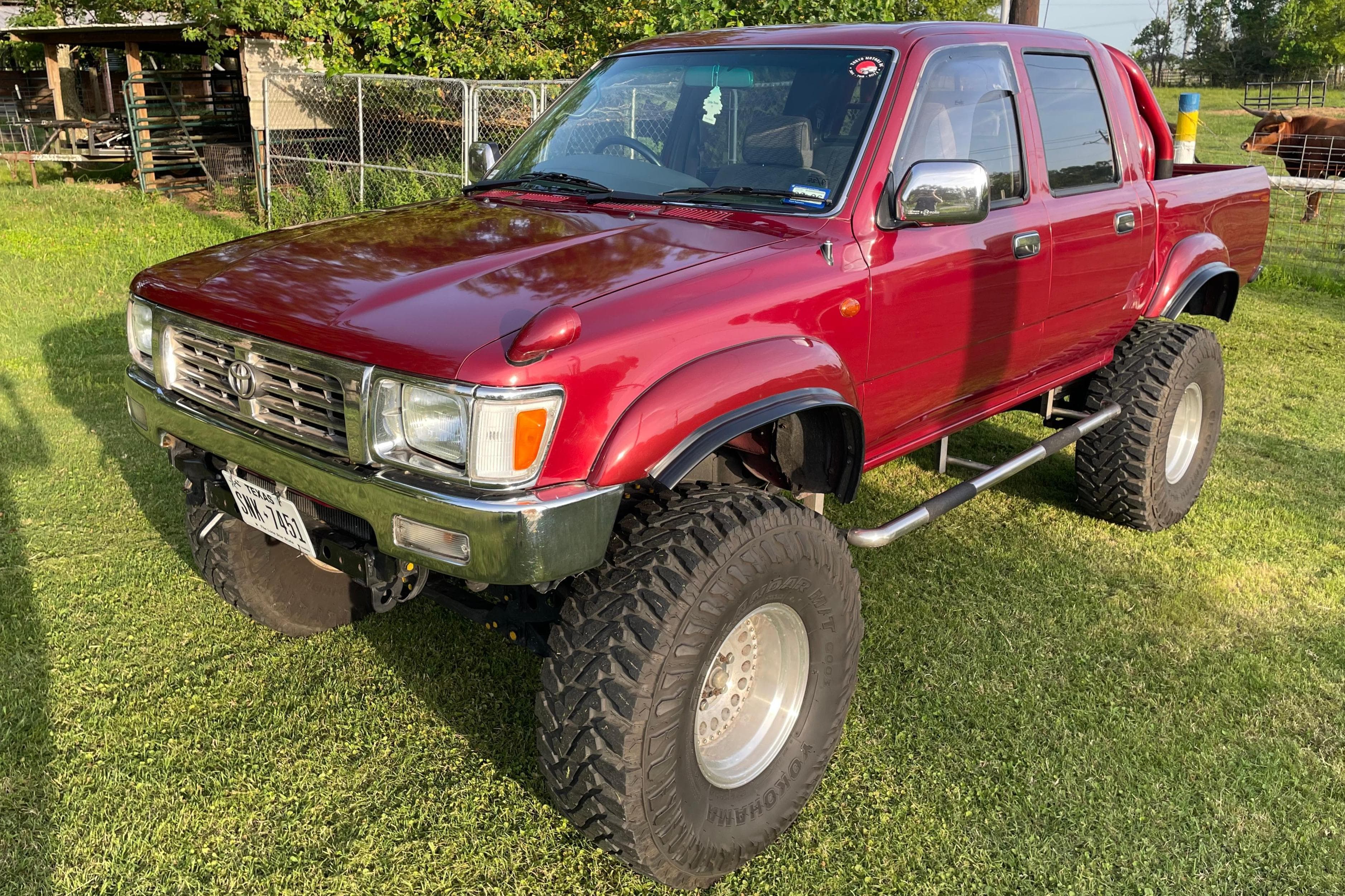 1996 Toyota Hilux sold for $19,250