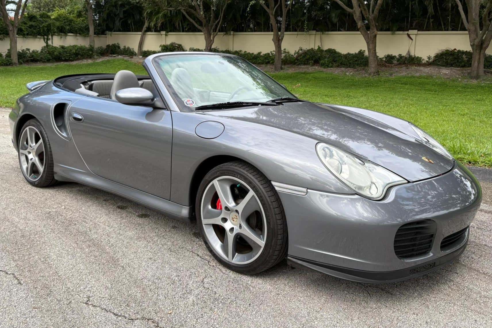 2005 Porsche 996 911 sold for $52,000