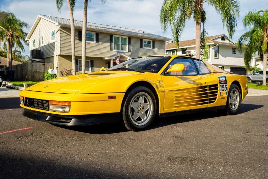 1990 Ferrari Testarossa sold for $138,512