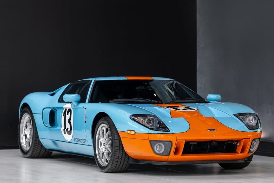 2006 Ford GT 1st Generation sold for $671,069