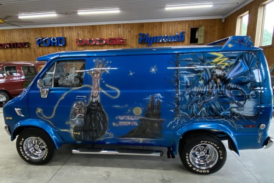 1977 Dodge sold for $27,000