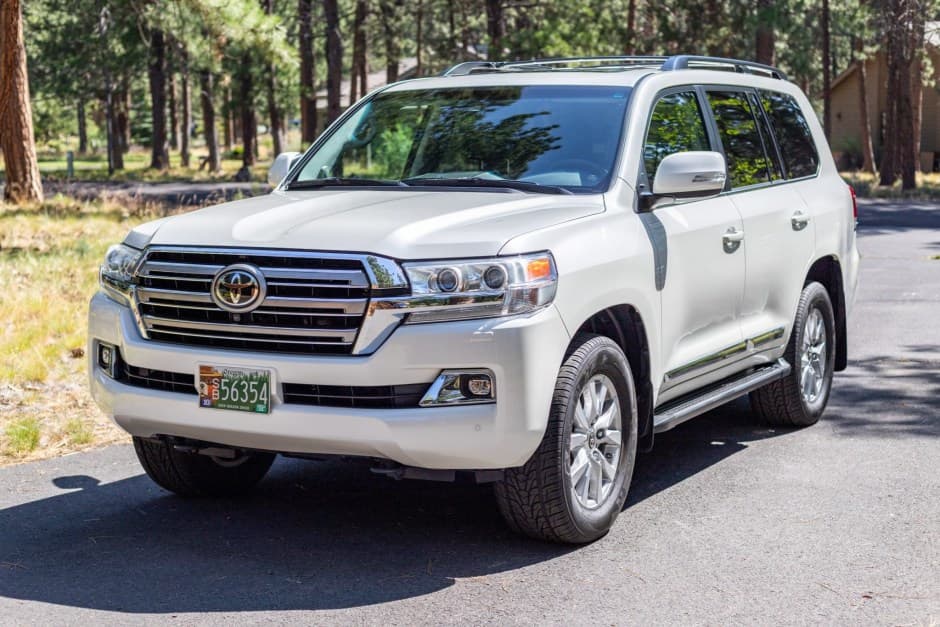 2017 Toyota Land Cruiser 200-Series sold for $84,500