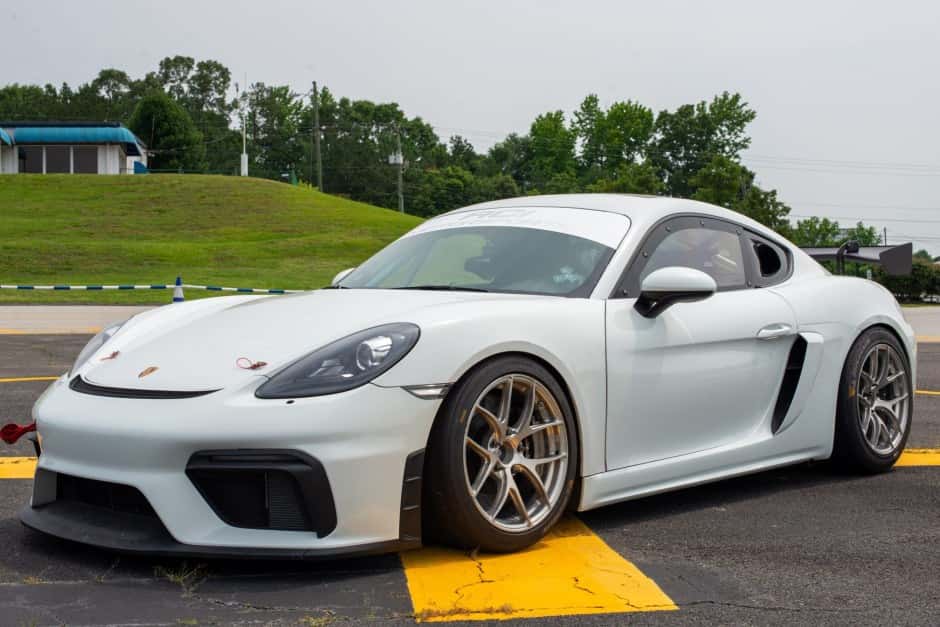 2020 Porsche Cayman GT4 sold for $152,500