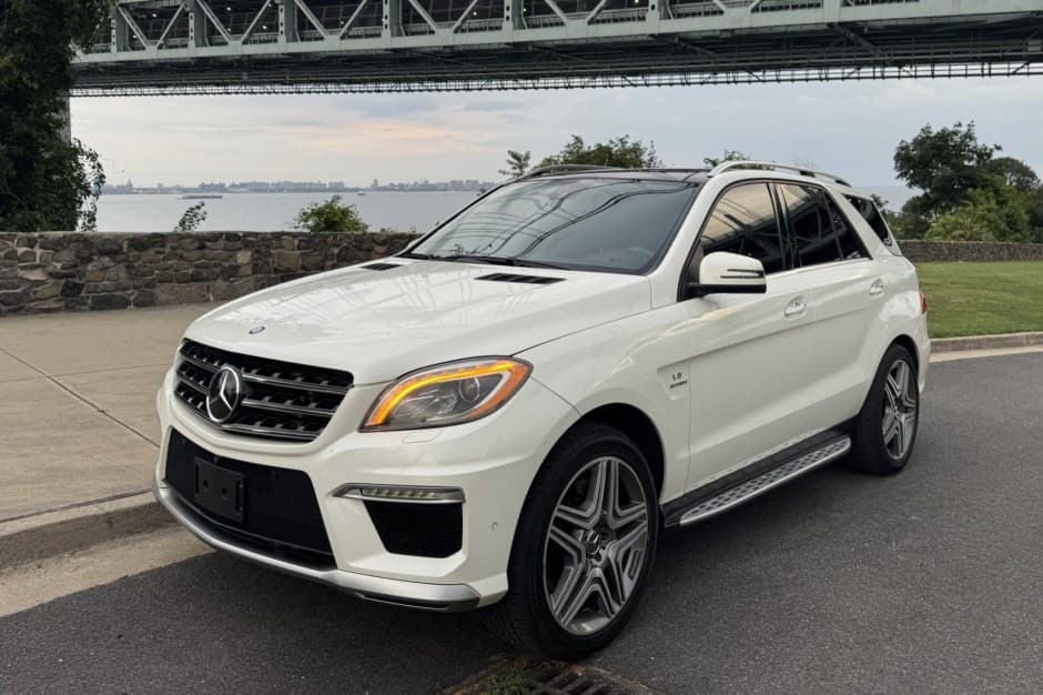 2014 Mercedes-Benz M-Class & GLE-Class sold for $12,500