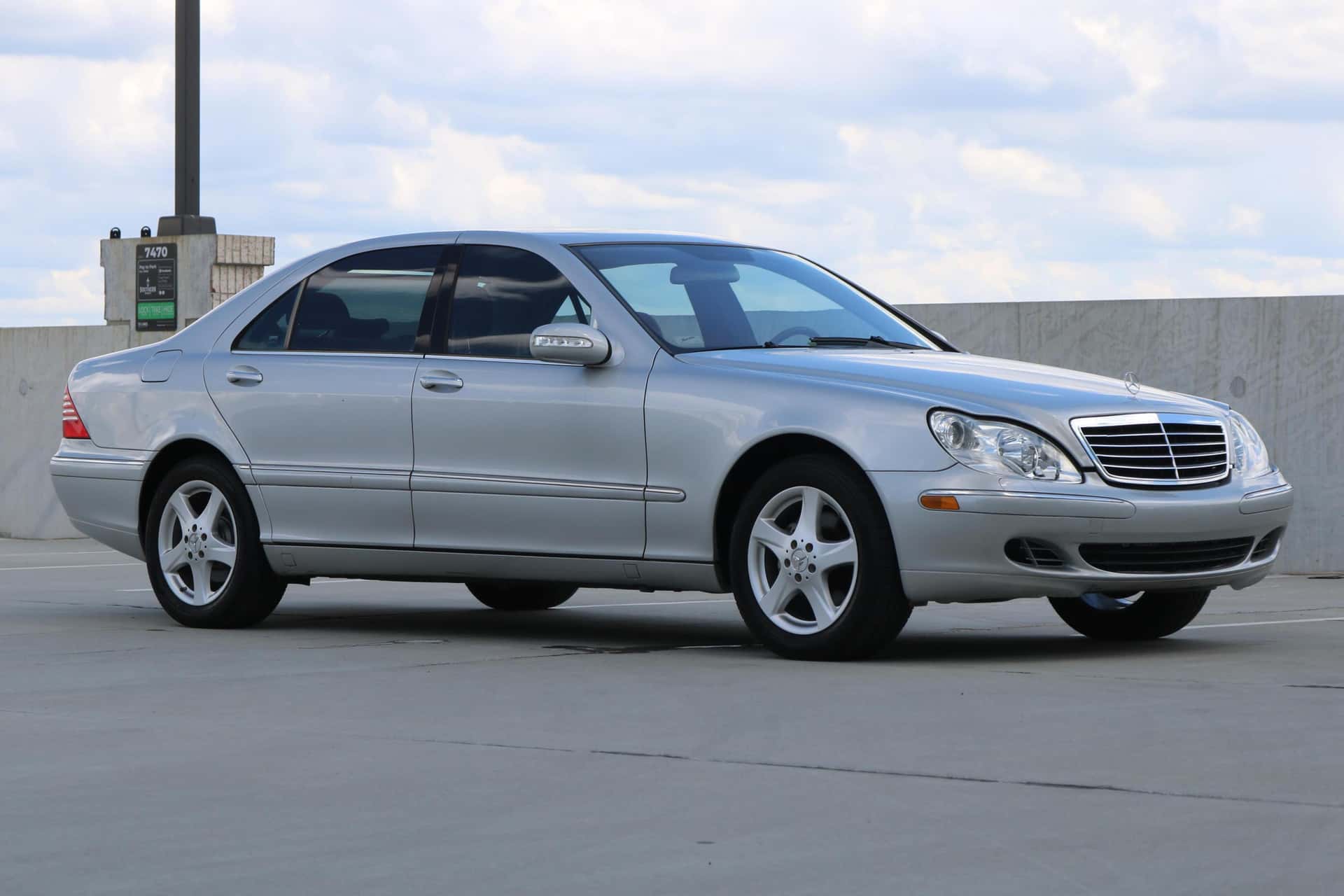 2004 Mercedes-Benz S-Class sold for $4,150