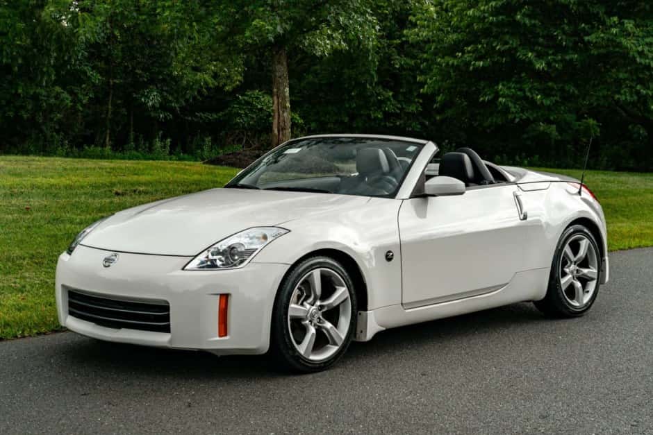2008 Nissan 350Z sold for $13,900
