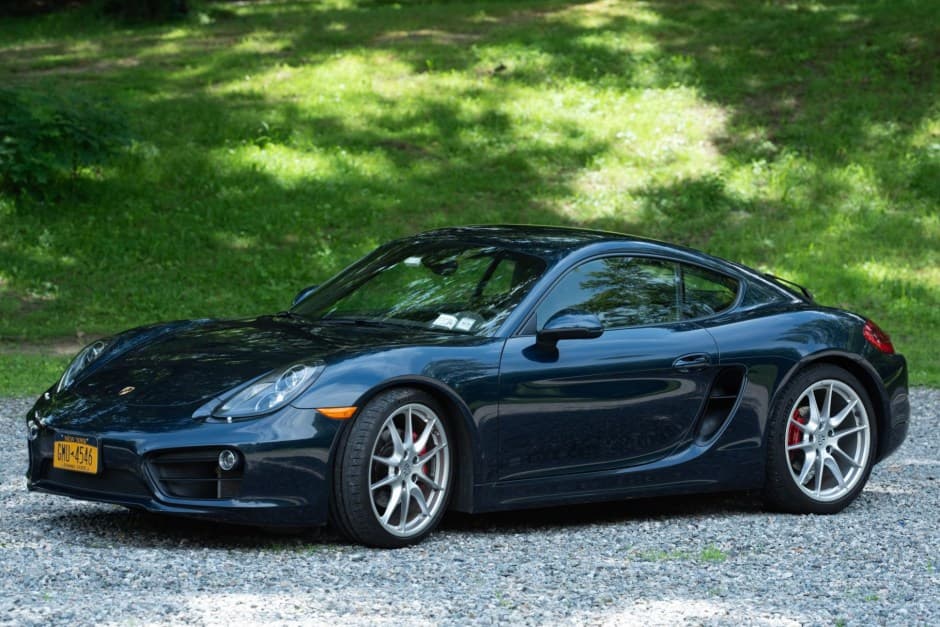 2014 Porsche 981 Cayman sold for $60,000