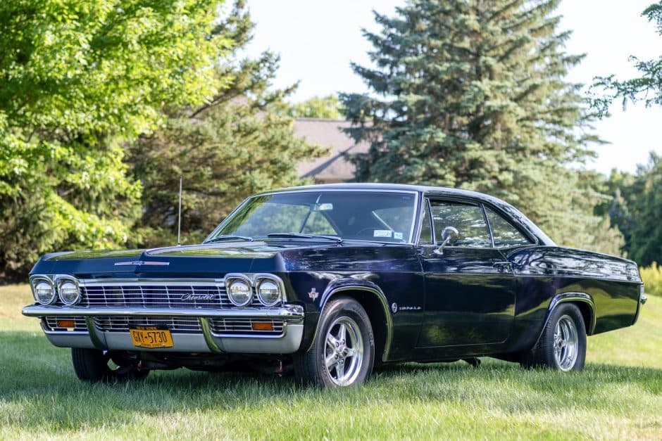 1965 Chevrolet Impala (1965-1970) sold for $21,500