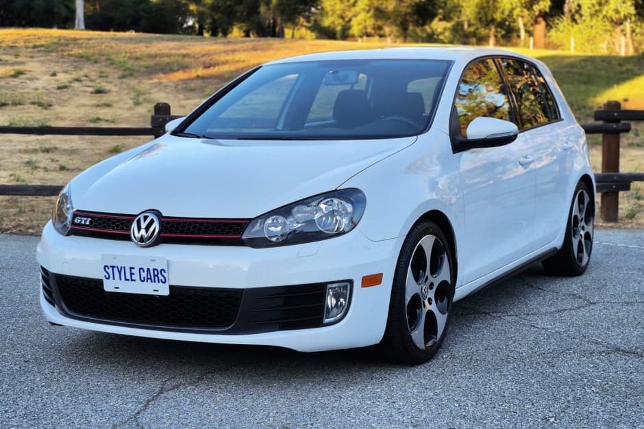 2012 Volkswagen GTI Mk6 sold for $10,000