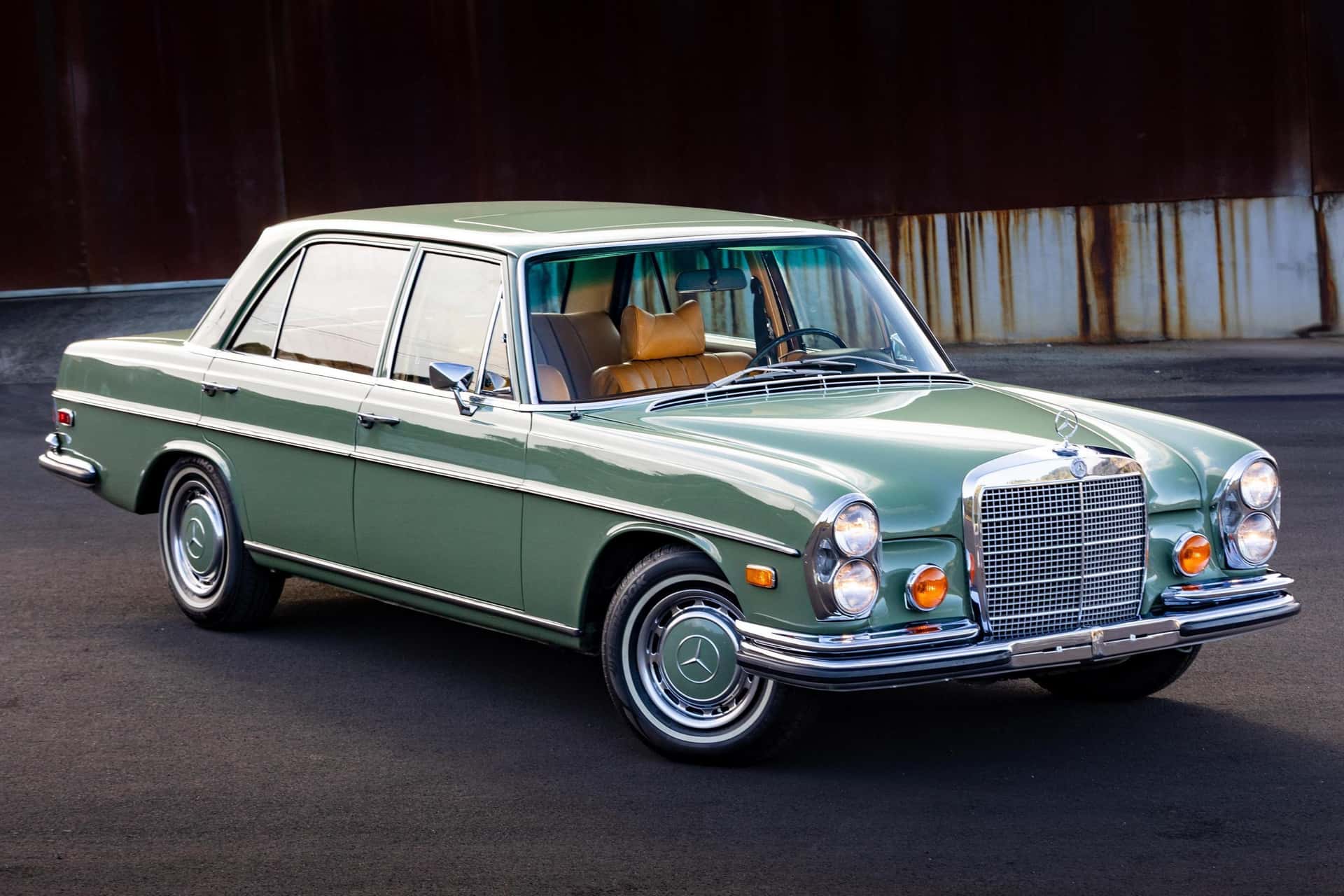 1973 Mercedes-Benz S-Class sold for $26,500