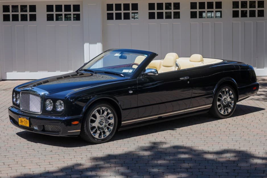 2008 Bentley Azure sold for $92,000