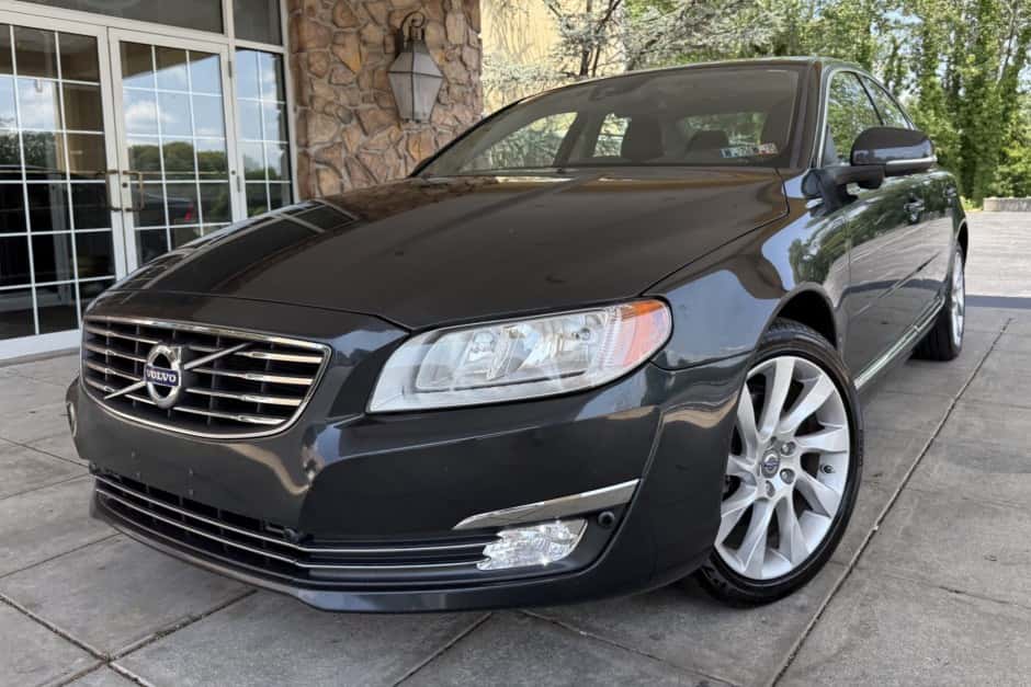 2014 Volvo sold for $13,000