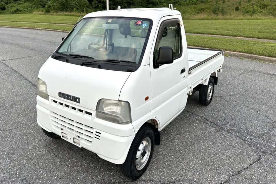 2000 Suzuki Carry sold for $8,600