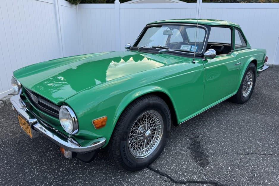 1975 Triumph TR6 sold for $11,500