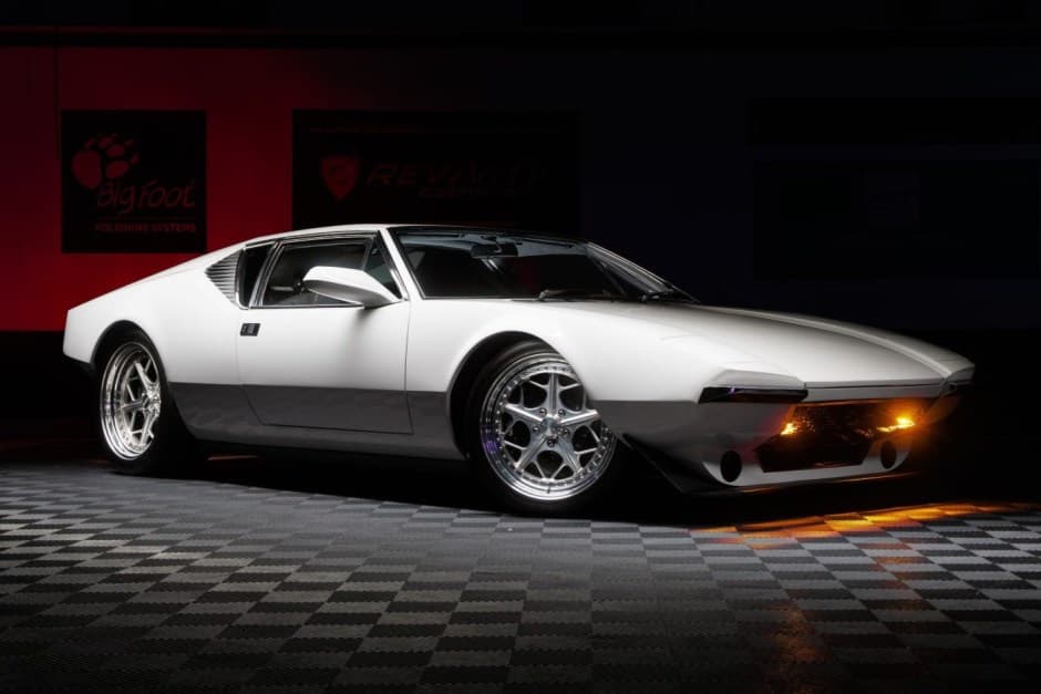 1972 DeTomaso Pantera sold for $90,000