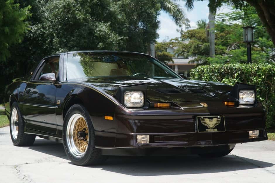1987 Pontiac Firebird (1982-1992) sold for $38,101