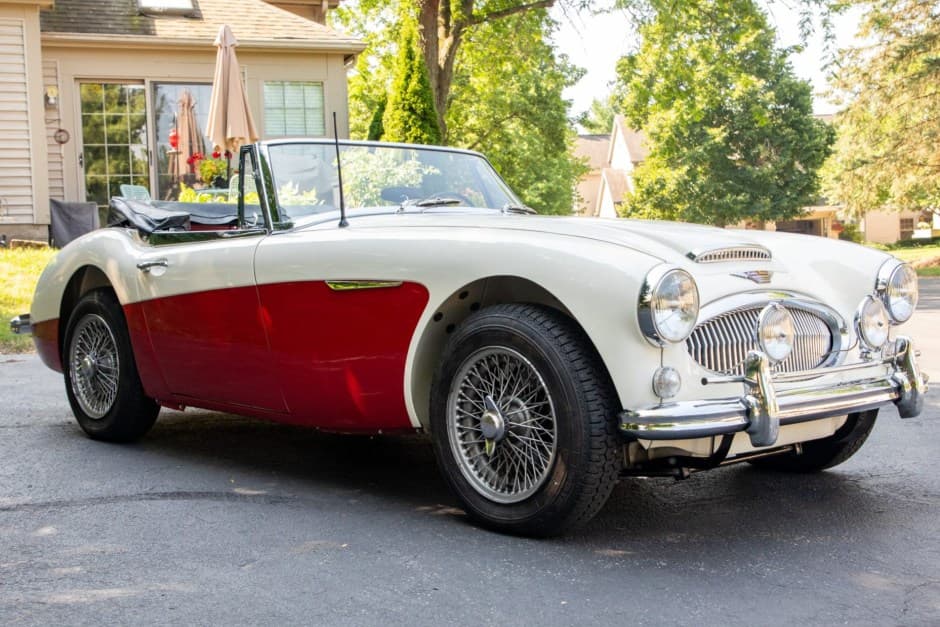 1965 Austin-Healey 3000 sold for $47,000