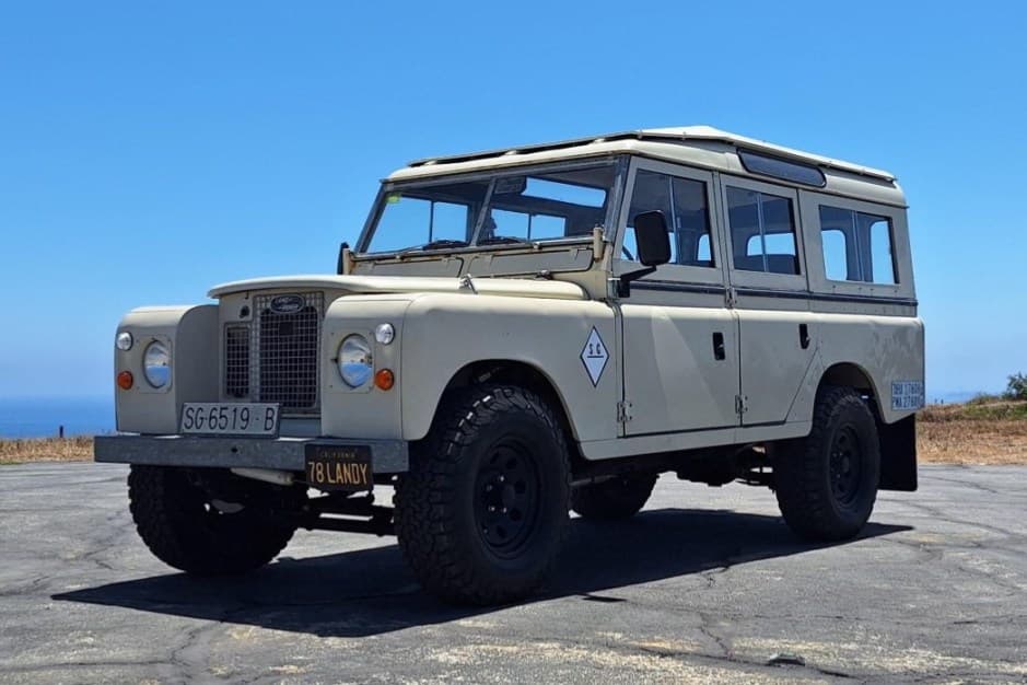 1978 Land Rover Series 109 sold for $20,000