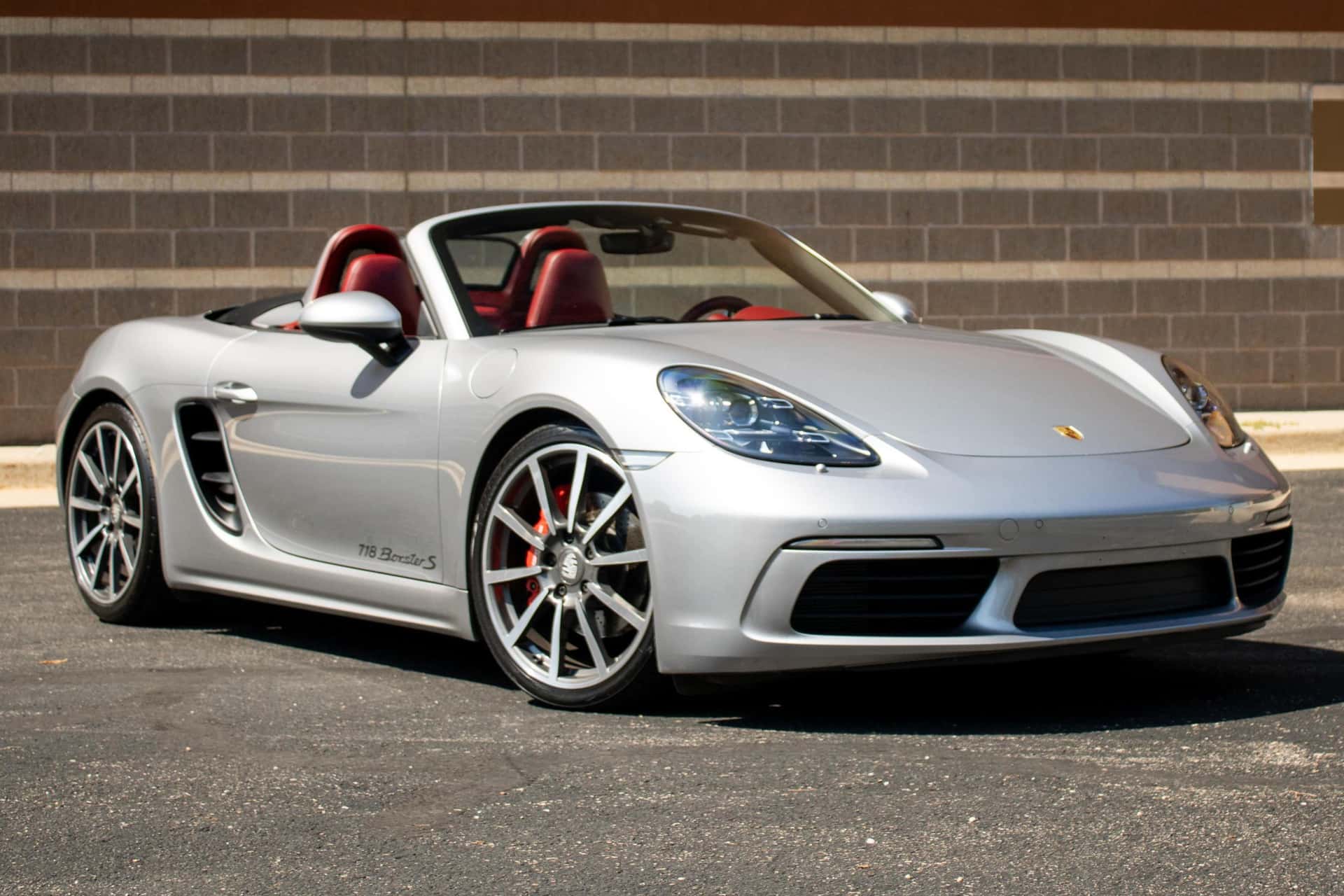 2019 Porsche 718 Boxster sold for $55,555