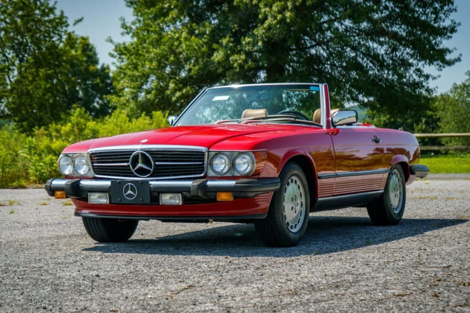 1986 Mercedes-Benz R107 SL sold for $25,500