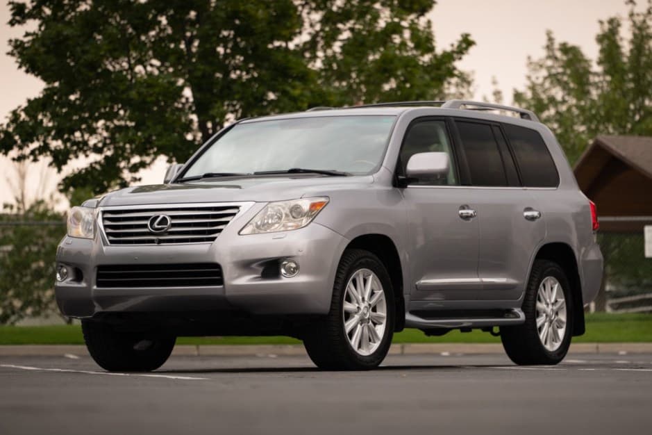 2008 Lexus LX570 sold for $22,750