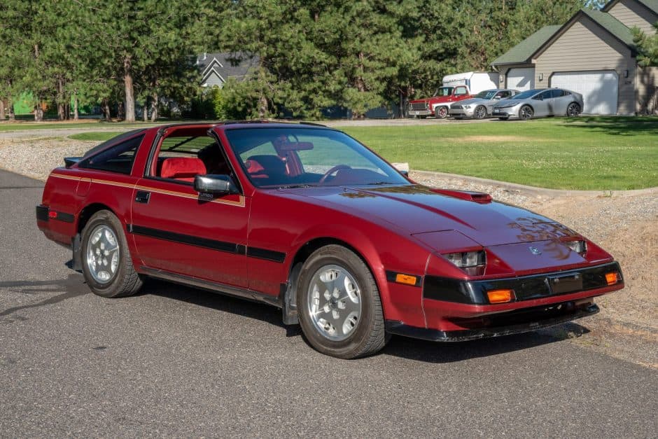 1985 Nissan Z31 300ZX sold for $17,500