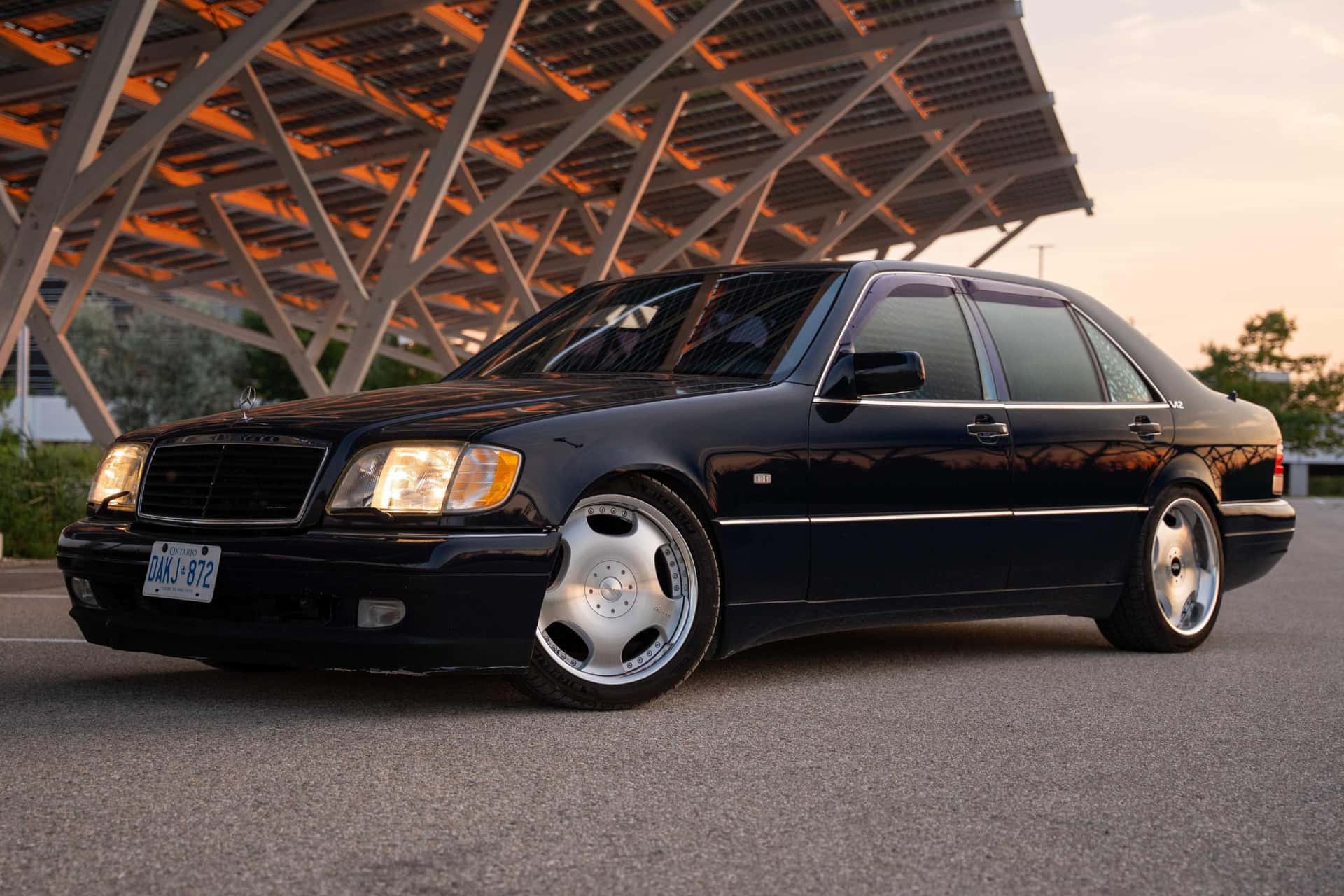 1992 Mercedes-Benz S-Class sold for $16,500