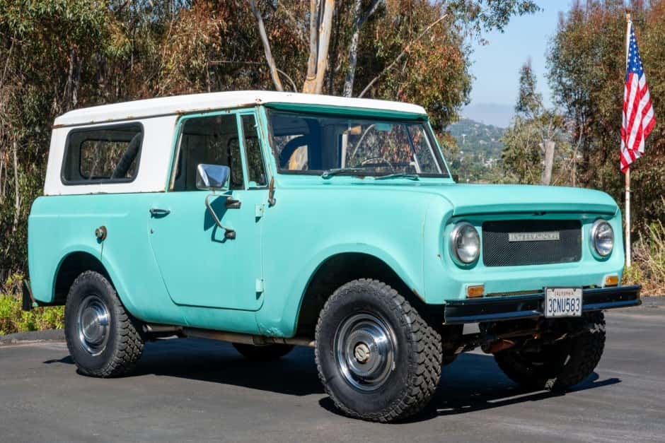 1967 International Harvester Scout 800 sold for $9,950