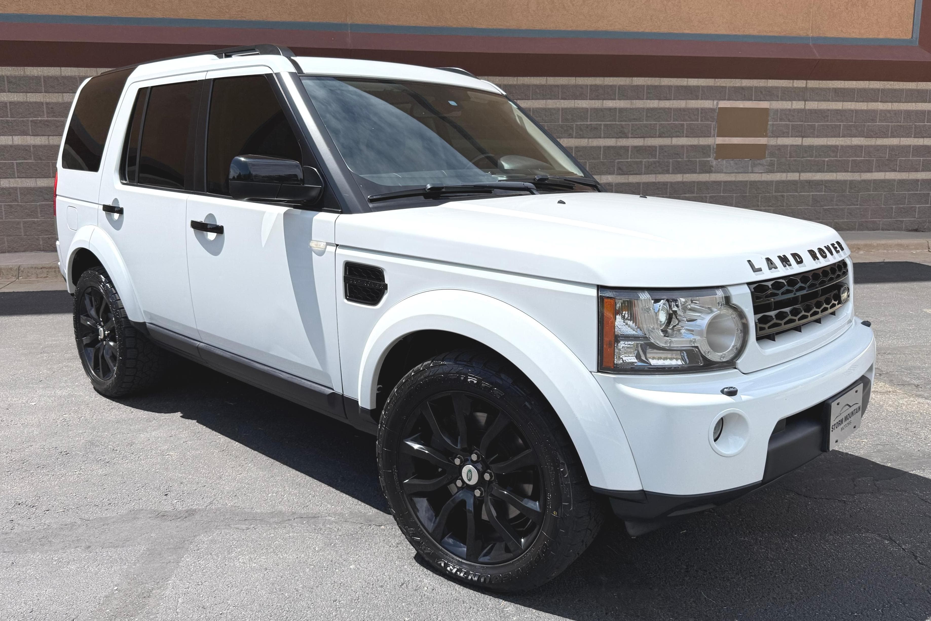 2011 Land Rover LR4 sold for $9,800