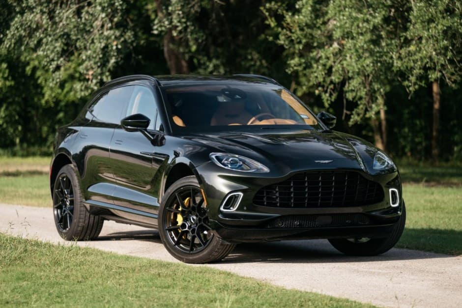 2021 Aston Martin DBX sold for $90,707