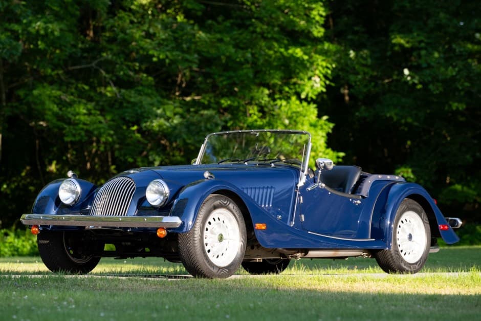 2002 Morgan Plus 8 sold for $70,200