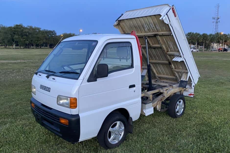 1997 Suzuki Carry sold for $7,600