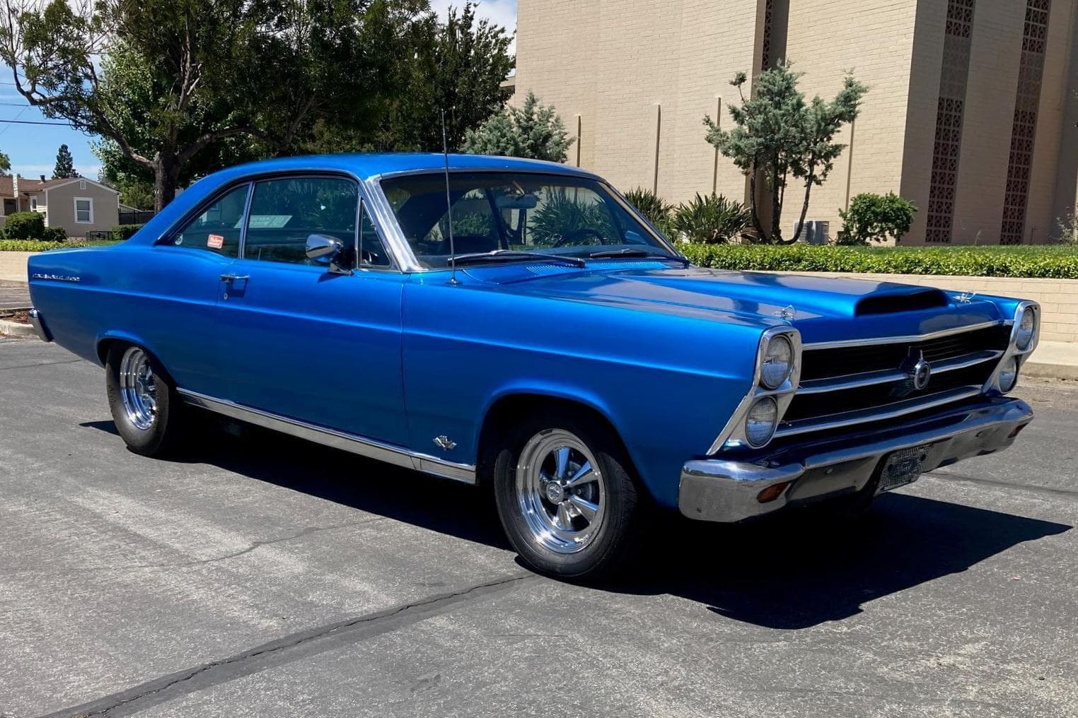 1966 Ford Fairlane sold for $11,600