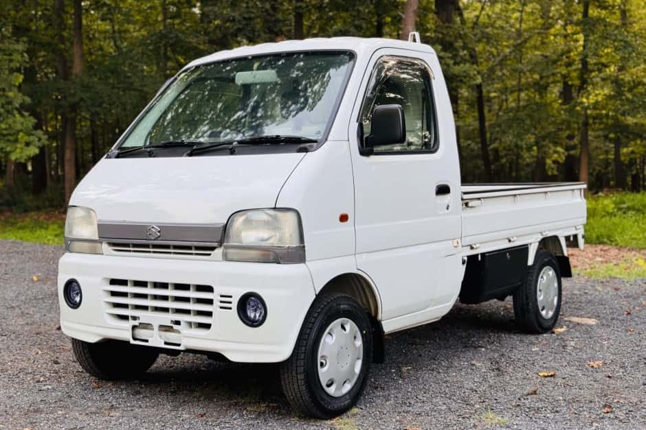 1999 Suzuki Carry sold for $11,000