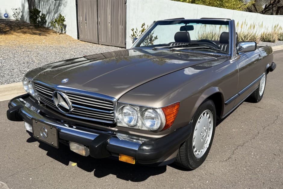1989 Mercedes-Benz R107 SL sold for $29,500