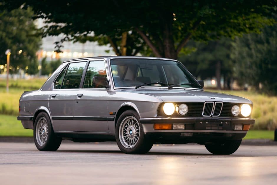1987 BMW E28 5-Series sold for $15,750