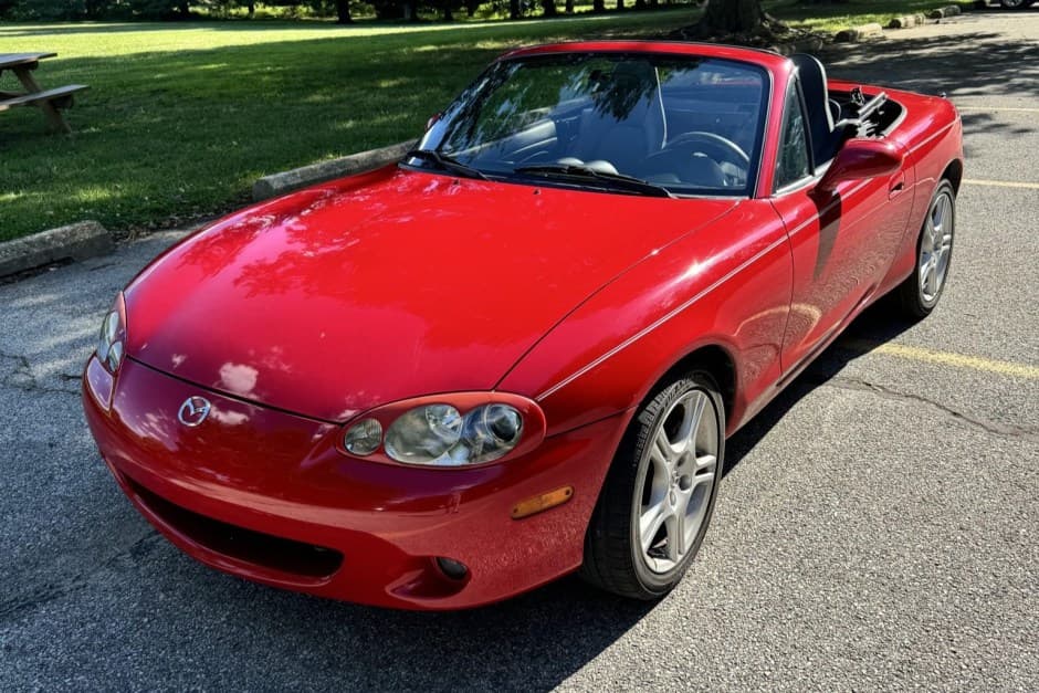 2005 Mazda NB MX-5 Miata sold for $12,000