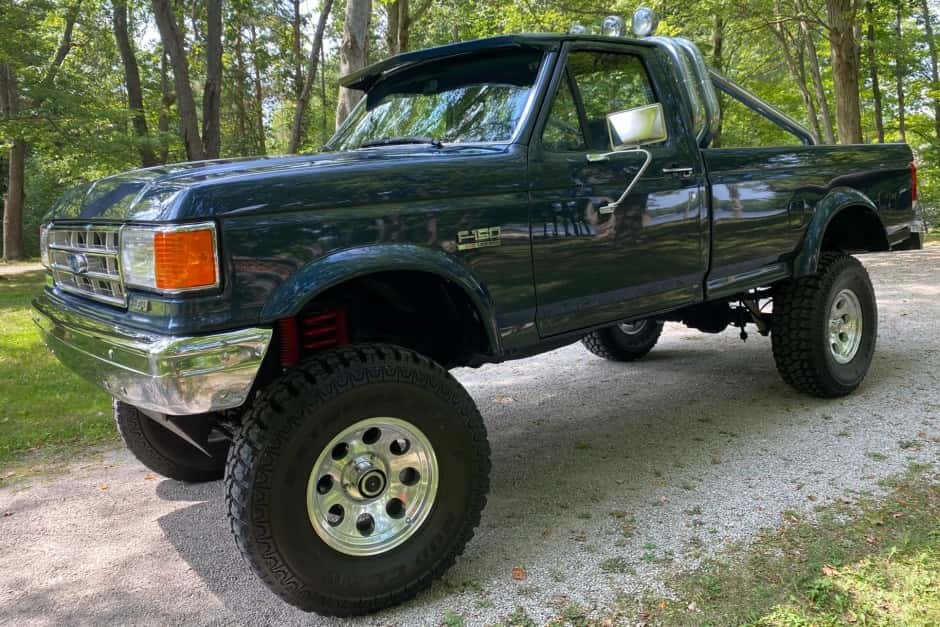 1987 Ford F-Series 1987-1991 sold for $30,250