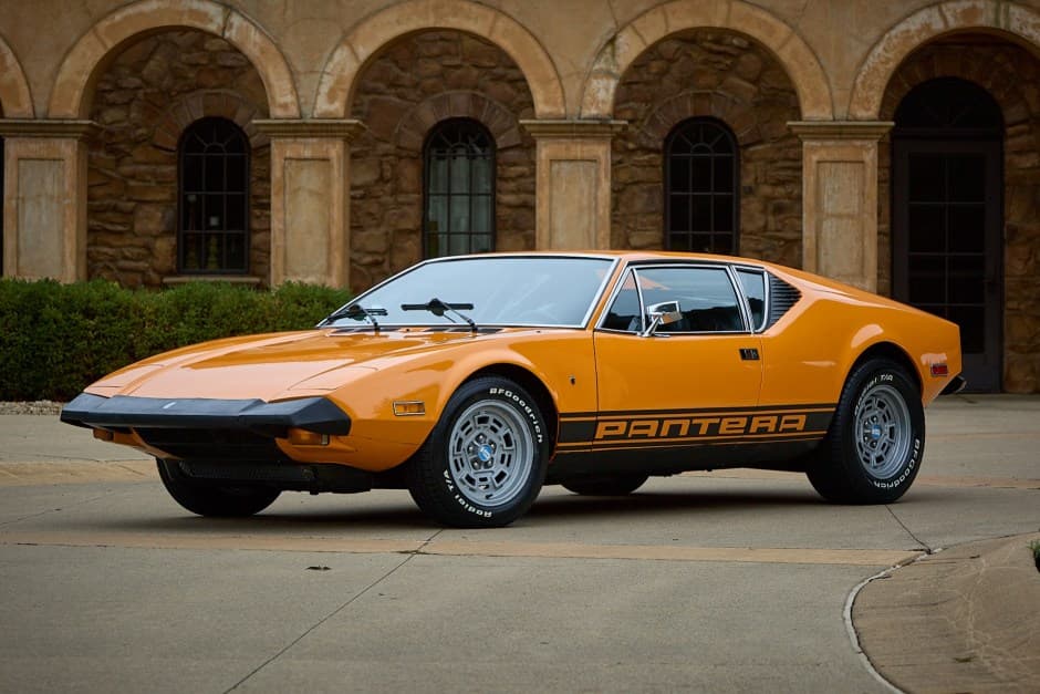 1974 DeTomaso Pantera sold for $125,000