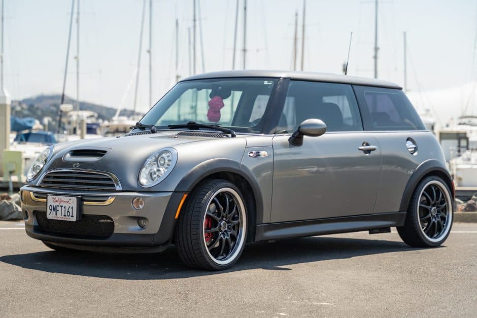 2006 Mini R53 John Cooper Works sold for $11,000