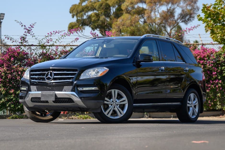 2013 Mercedes-Benz M-Class & GLE-Class sold for $10,000