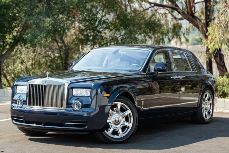 2010 Rolls-Royce Phantom VII & VIII sold for $124,000